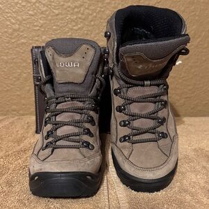 LOWA(lkeNew) RENEGADE EVO GTX MID WS-STONE hiking boots  6.5